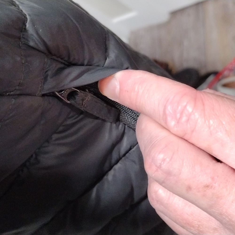 Amazon Essentials Gray Puffer Jacket. Nwot. Medium - image 5